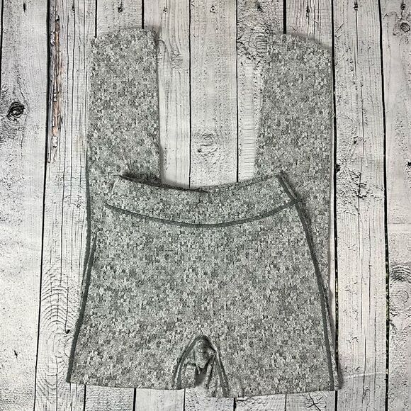 GYMSHARK Dry Moisture Management Fleur Leggings - Picture 1 of 5